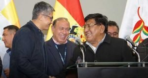 MINISTRO-Y-LUCIO