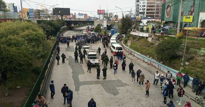 BLOQUEO-EN-EL-ALTO