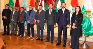 PAZ-Y-GOBERNADORES