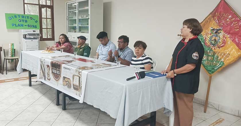 CLUB-DE-MADRES